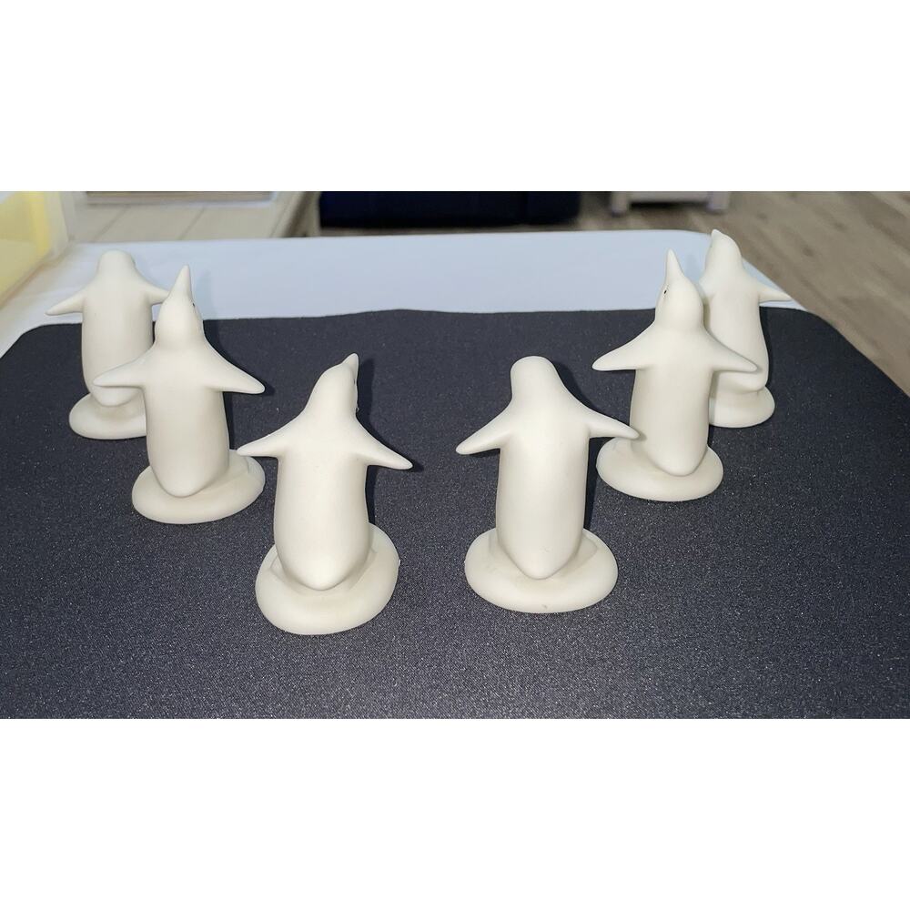 Vintage Dept 56 "Parade‎ of Penguins" Porcelain Figurines. Set of 6. Adorable! - Picture 6 of 8